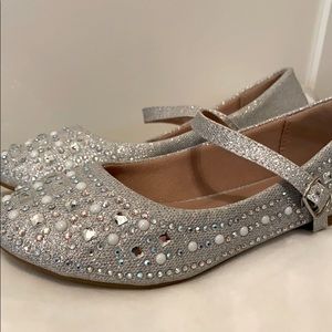 NEW never worn ❄️Princess shoes Size 1